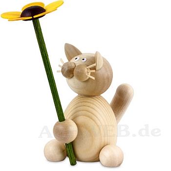 Katze Moritz mit Blume